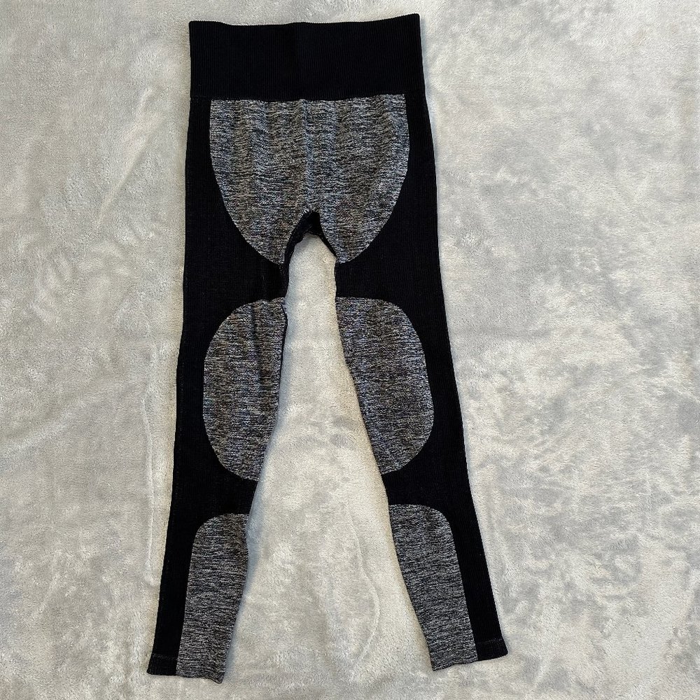 Amazon Womens Medium Color Block No Seam leggings